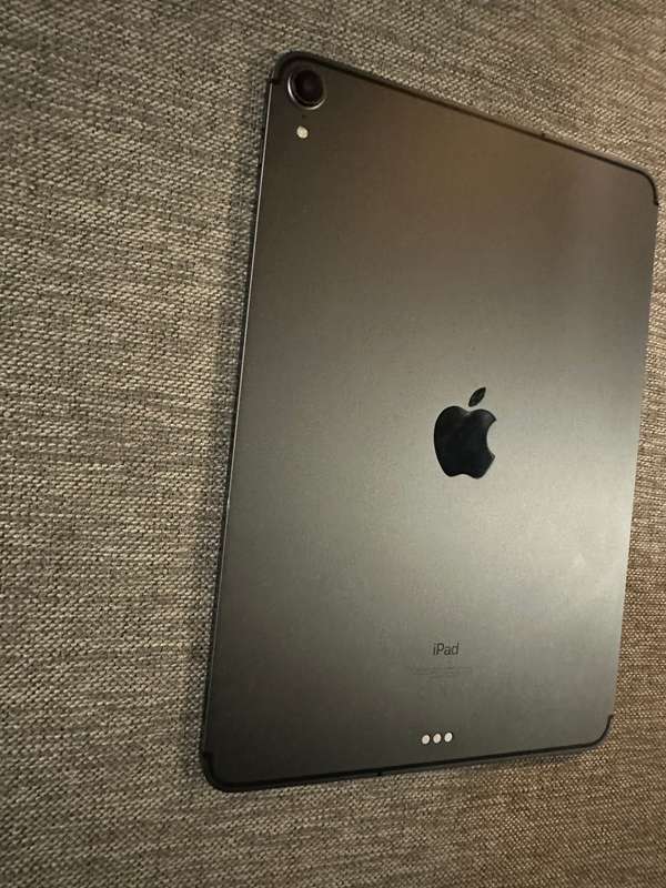 IPAD PRO 1ST GEN WIFI AND LTE 64GB