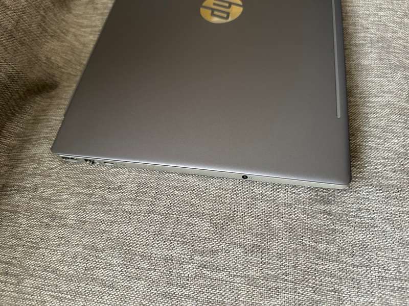 Hp Pavillion 15-Cs3002ni Core 17 10th gen 16gb ram 512gb ssd Intel [R] Iris[R] Plus Graphics