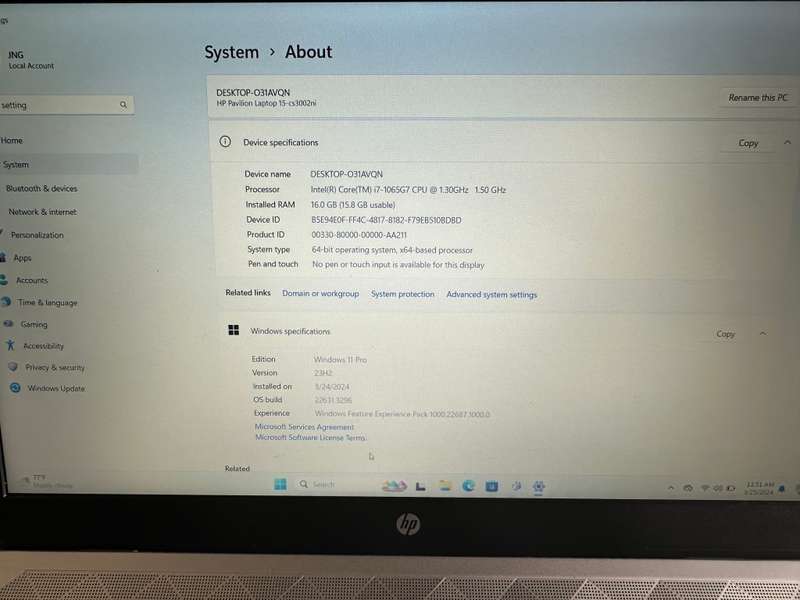 Hp Pavillion 15-Cs3002ni Core 17 10th gen 16gb ram 512gb ssd Intel [R] Iris[R] Plus Graphics
