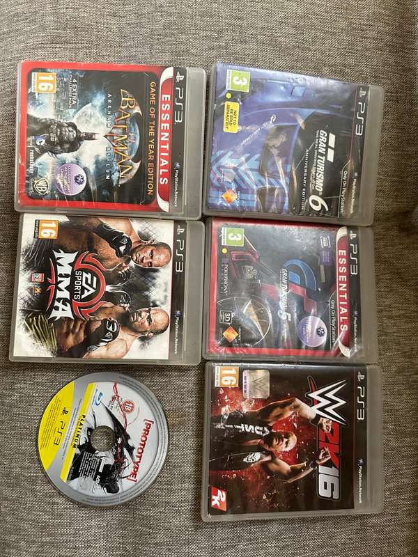 PLAYSTATION 3 SLIM 500GB 1 CONTROLLER & 6 GAMES