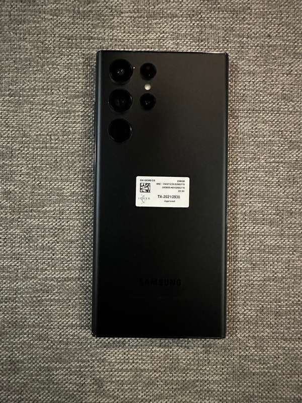 Samsung Galaxy S22 Ultra 5G 12GB Ram 256GB Dual Sim Mint