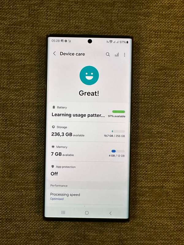 Samsung Galaxy S22 Ultra 5G 12GB Ram 256GB Dual Sim Mint