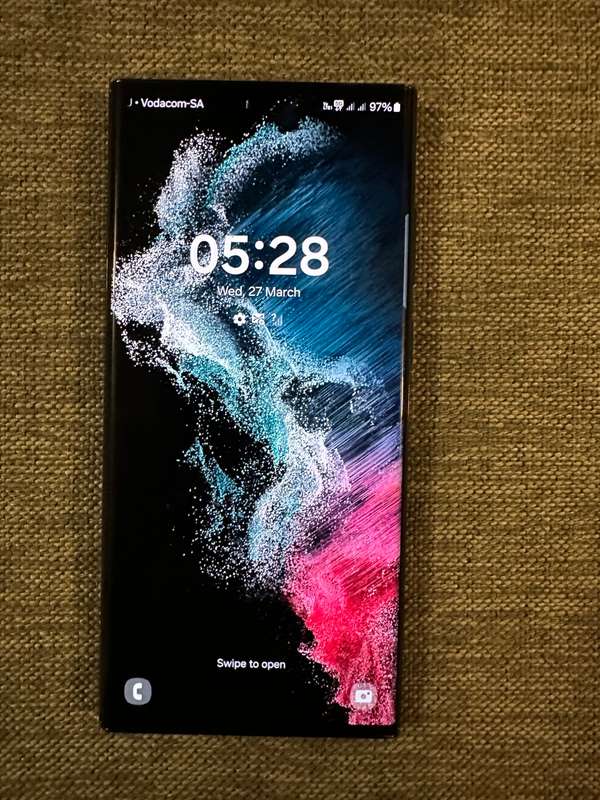 Samsung Galaxy S22 Ultra 5G 12GB Ram 256GB Dual Sim Mint