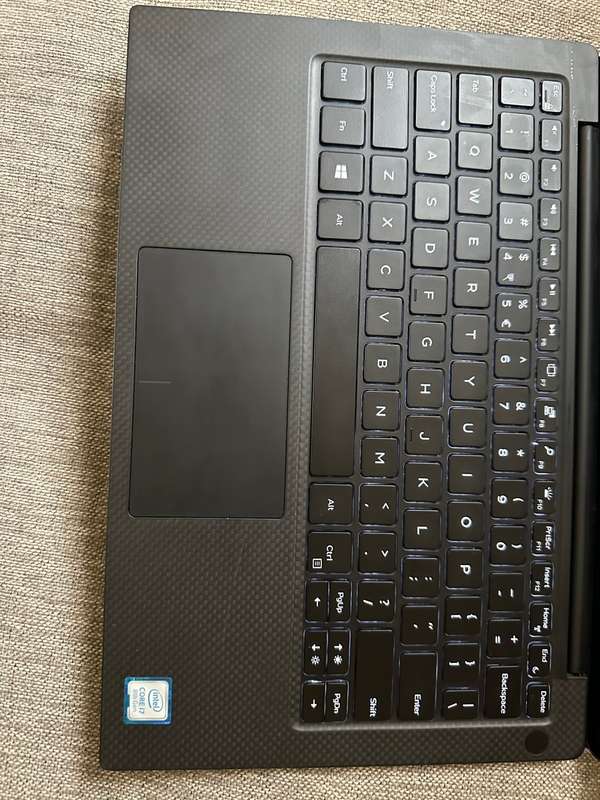 DELL XPS 13 9370 I7 8TH GEN 16gbram 512gbssd  4K ULTRA HD [ 3840 X 2160 ] Touch Screen New Battery