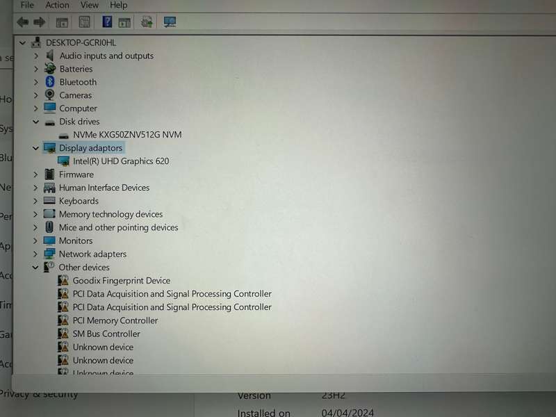DELL XPS 13 9370 I7 8TH GEN 16gbram 512gbssd  4K ULTRA HD [ 3840 X 2160 ] Touch Screen New Battery