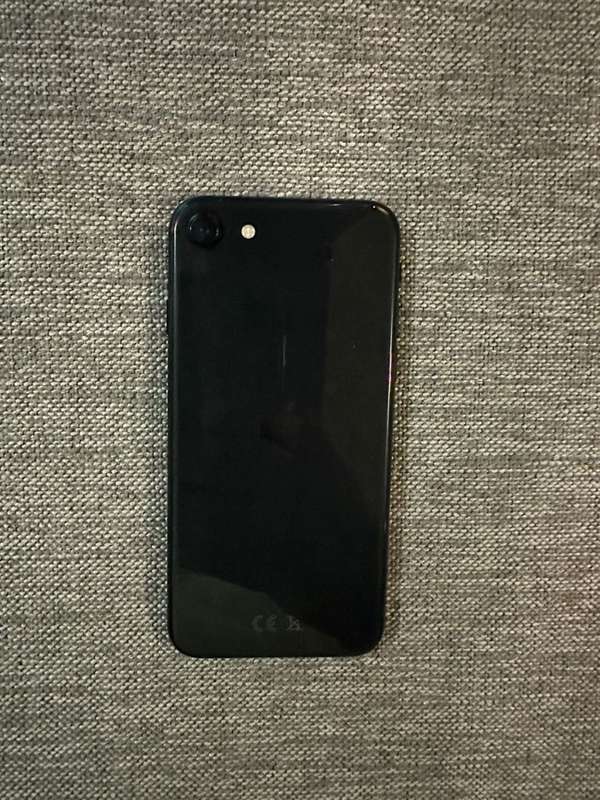 I PHONE SE 2ND GEN 64GB 77% BATT HEALTH