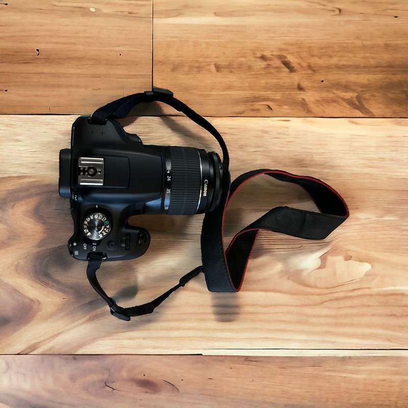 Canon EOS 2000D With 18-55mm Lense Mint Condition
