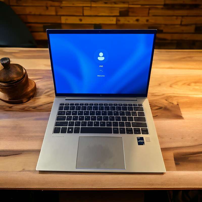 HP EliteBook 840G9, 12th Gen i5 V PRO   16GB RAM, 256GB  SS Iris Xe Graphics LTE New Condition