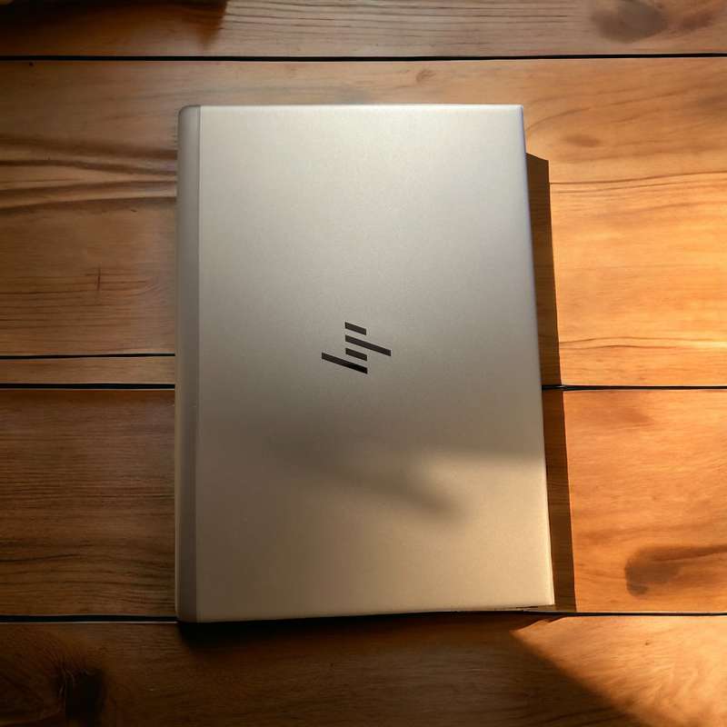 HP EliteBook 840 G5, 7th Gen i7-7500U@2.7GHz, 16GB RAM, 256GB m.2 SSD, 14` FHD Display LTE