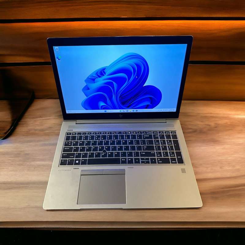 HP EliteBook 850 G5,LTE  8th Gen i7-8550U@1.8GHz, 16GB RAM 512gb SSD, FHD Display