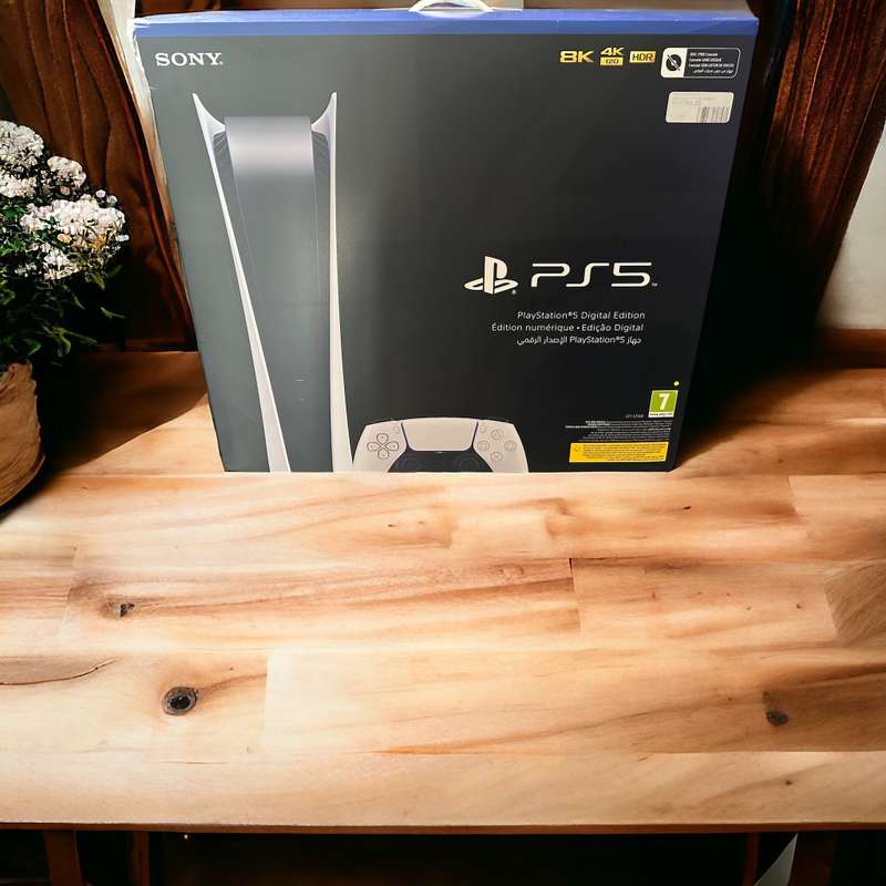 SONY PLAYSTATION 5 DIGITAL VERSION  825GB/GO MINT AS NEW CONDITION