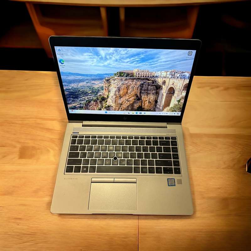 HP EliteBook 840 G6  8th Gen i7-8550U@1.9GHz, 16GB RAM, 256GB SSD,UHD GRAPHICS 620 FHD Display LTE