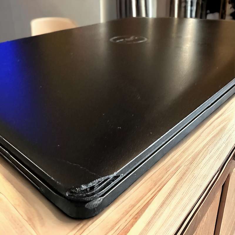 Dell Latitude 5590,8th Gen Intel i7-8650U@1.9GHz, 8GB RAM, 256GB m.2 SSD, 15.6` FHD Display, LTE