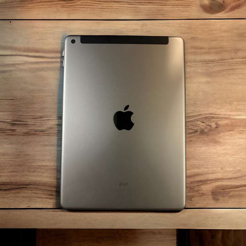 IPAD 6TH GEN MODEL A1954 32GB MINT WIFI & LTE