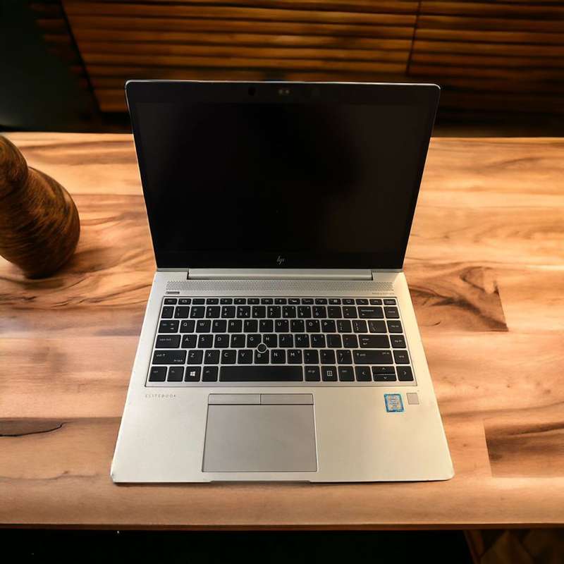 HP EliteBook 840 G5  8th Gen i7-8550U@1.9GHz, 16GB RAM, 256GB SSD,UHD GRAPHICS 620 FHD Display LTE