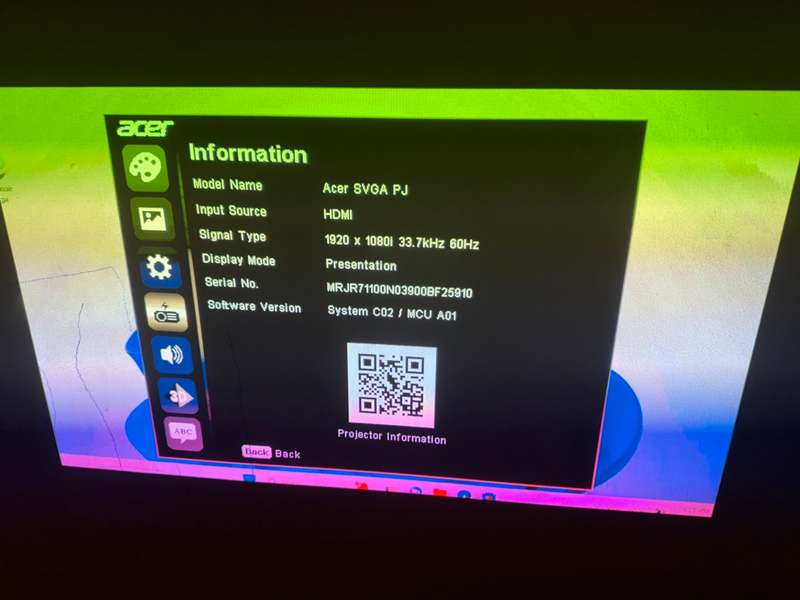 Acer DSV1844 Video projector 3600 Lumen - Black Mint Condition