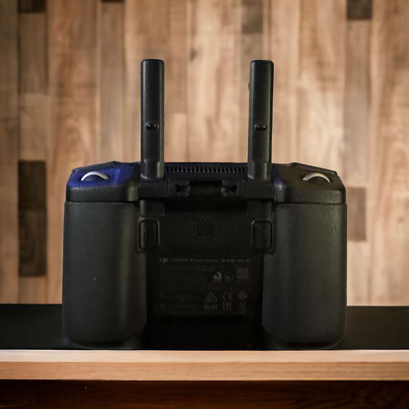 DJI MAVIC 2 PRO WITH 4 BATTERIES & SMART CONTROLLER SM-R500