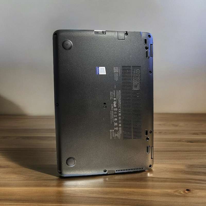 HP EliteBook 840 G3, Intel i5-6600U@2.4GHz, 8GB RAM, 256GB m.2 SSD, 14 FHD Display LTE