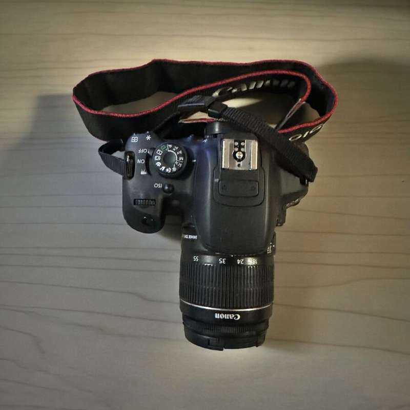 Canon 700d with 18-55mm  Lense Mint Condition