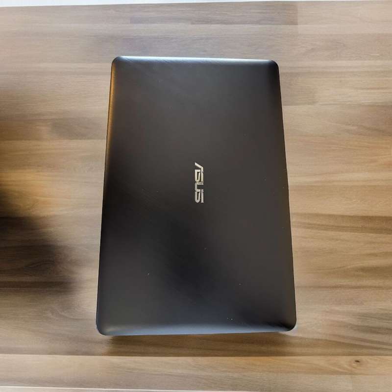 **BARGAIN BUY** MINT ASUS X543M CELERON WITH 4GB RAM, 240GB SSD- WORTH R7k -GRAB IT@ JUST R2999!!!!!