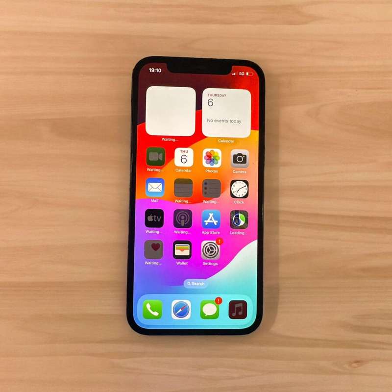 I PHONE 12  64 GB 91% BATTERY HEALTH MINT PLEASE READ
