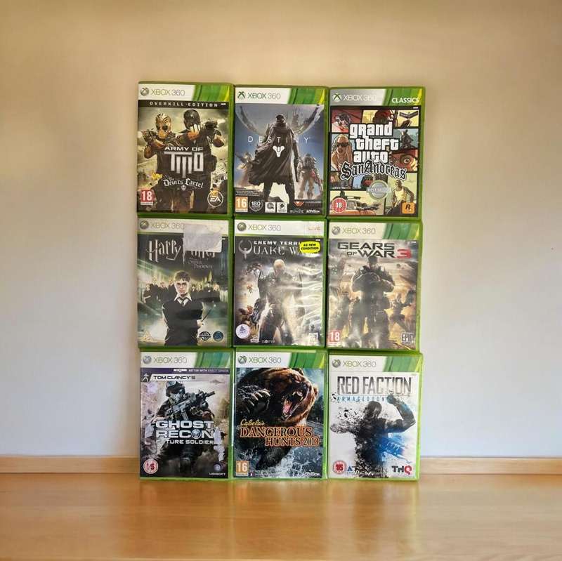 X BOX 360 500GB 2 CONTROLLERS & 20 GAMES MINT CONDITION