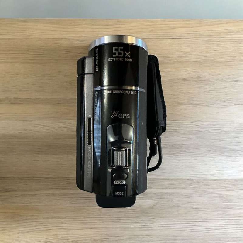 Sony HDR-PJ260 High Definition Handycam With Built in Projector