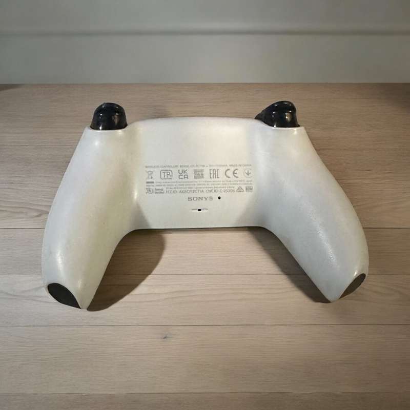 PLAYSTATION 5 CONTROLLER