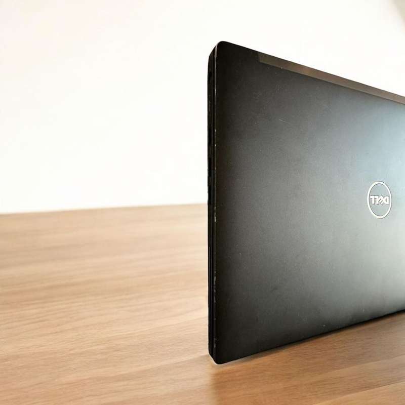Dell Latitude 7480  Intel i7-7600U@2.8GHz, 12GB RAM, 256GB m.2 SSD, FHD Display LTE NEW BATTERY