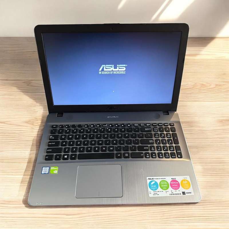 ASUS R541U CORE I5 7TH GEN 8GB RAM 256GBSSD NVIDIA GEFORCE GRAPHICS