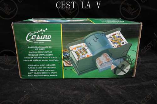 CASINO CARD DEALER