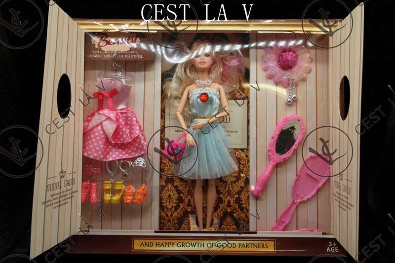 BARBIES BEAUTY SHOW