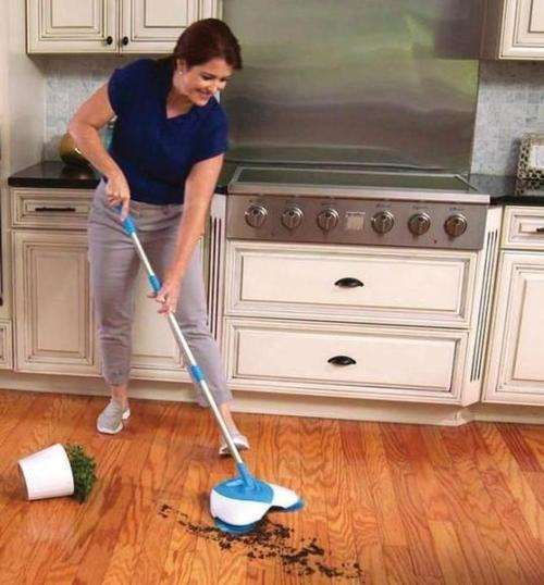 Hurricane Spin Broom