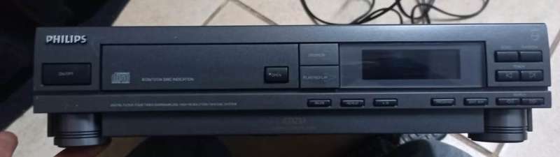rare find philips compact disk payer