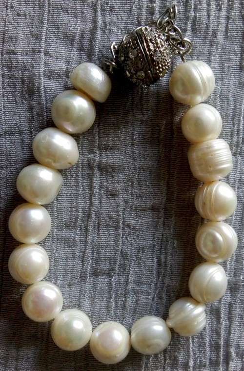 CULTURED RINGED PEARL BRACELET - 22CM (+/- 1CM SIZED PEARLS)
