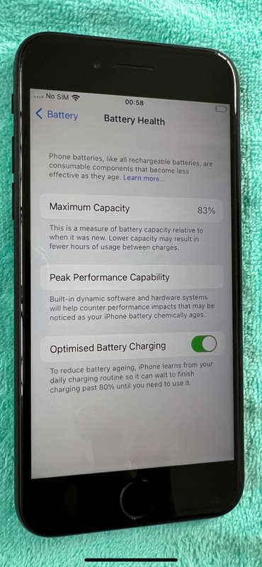 iPhone SE 2020 128GB Space Grey - with FREE iPhone 5!