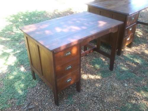 Stunning 3 drawer teak desk  Small . Free delivery in Jhb Pta
