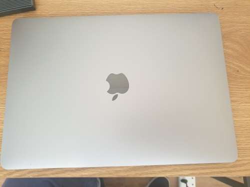 Macbook Air M1 2020 256gb 7-core GPU (unwanted gift from Takealot bought July 2021)