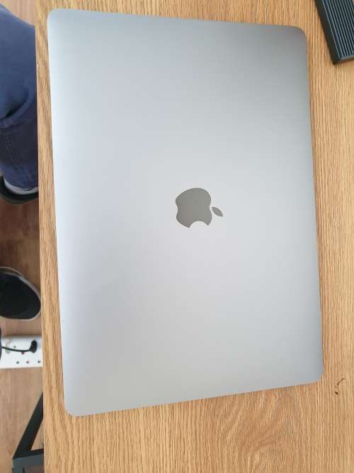Macbook Air M1 2020 256gb 7-core GPU (unwanted gift from Takealot bought July 2021)