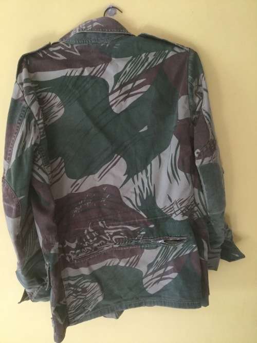 RHODESIAN Bush War Camouflage Bush Jacket of 1972, with lower back zipper pocket