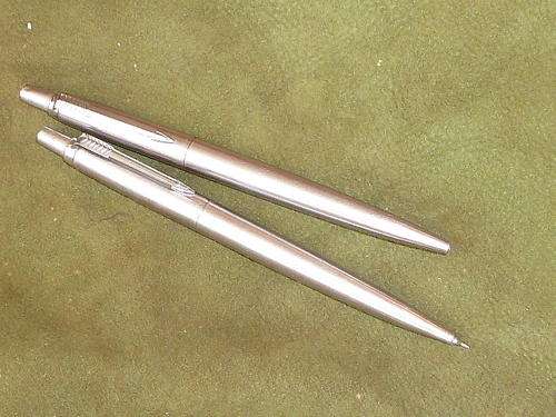 PARKER PEN [Set] , ball point and Pencil with a Brushed Finnish - Great Condition