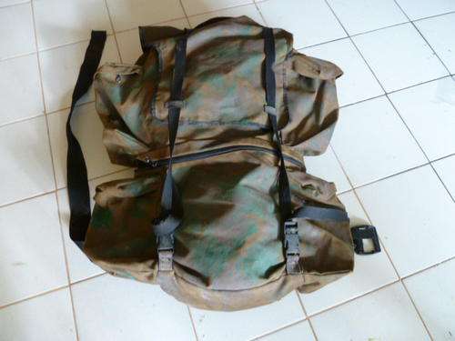 SA Army Field Pack   with field Camo paint