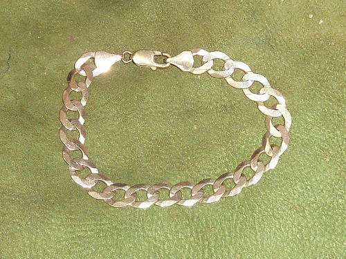 Gold Gents Heavy Curb Bracelet 9ct