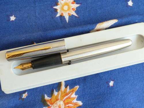 PARKER "Frontier" Fountain Pen with gold Nib, Cartridge Filled, Stunning Condition
