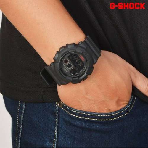 CASIO G-Shock Men's Digital Watch