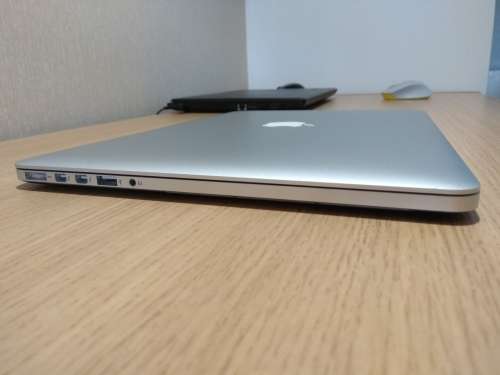 Macbook Pro Retina 15" i7, 8GB Ram, 256GB SSD, GeForce GT 650M (2012)