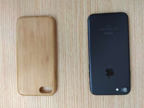 iPhone 7 32GB, black + accessories
