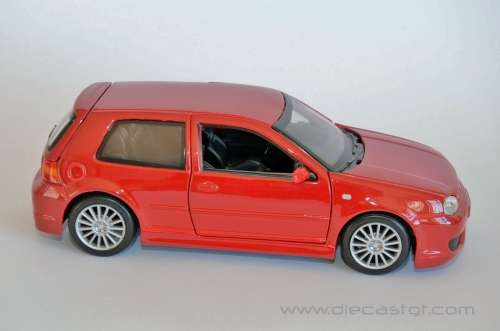 VW Golf 4 R32