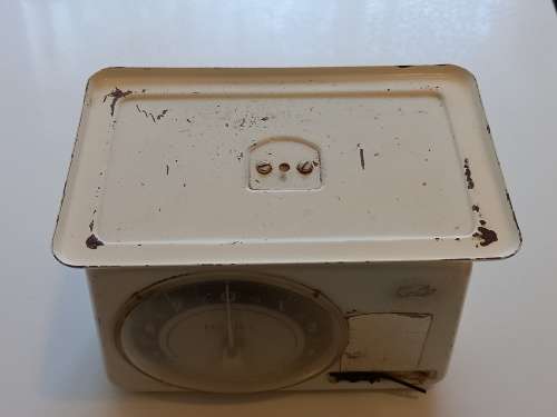 VINTAGE 1950-1960`s GERMAN `TOWER` BRAND METAL KITCHEN SCALE - 10lbs