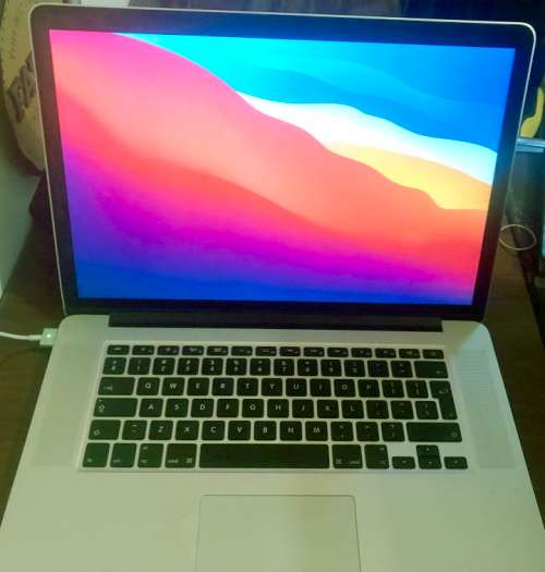 Apple MacBook Pro Retina 15-Inch `Core i7` 2.3 Mid-2012 (PLEASE READ)